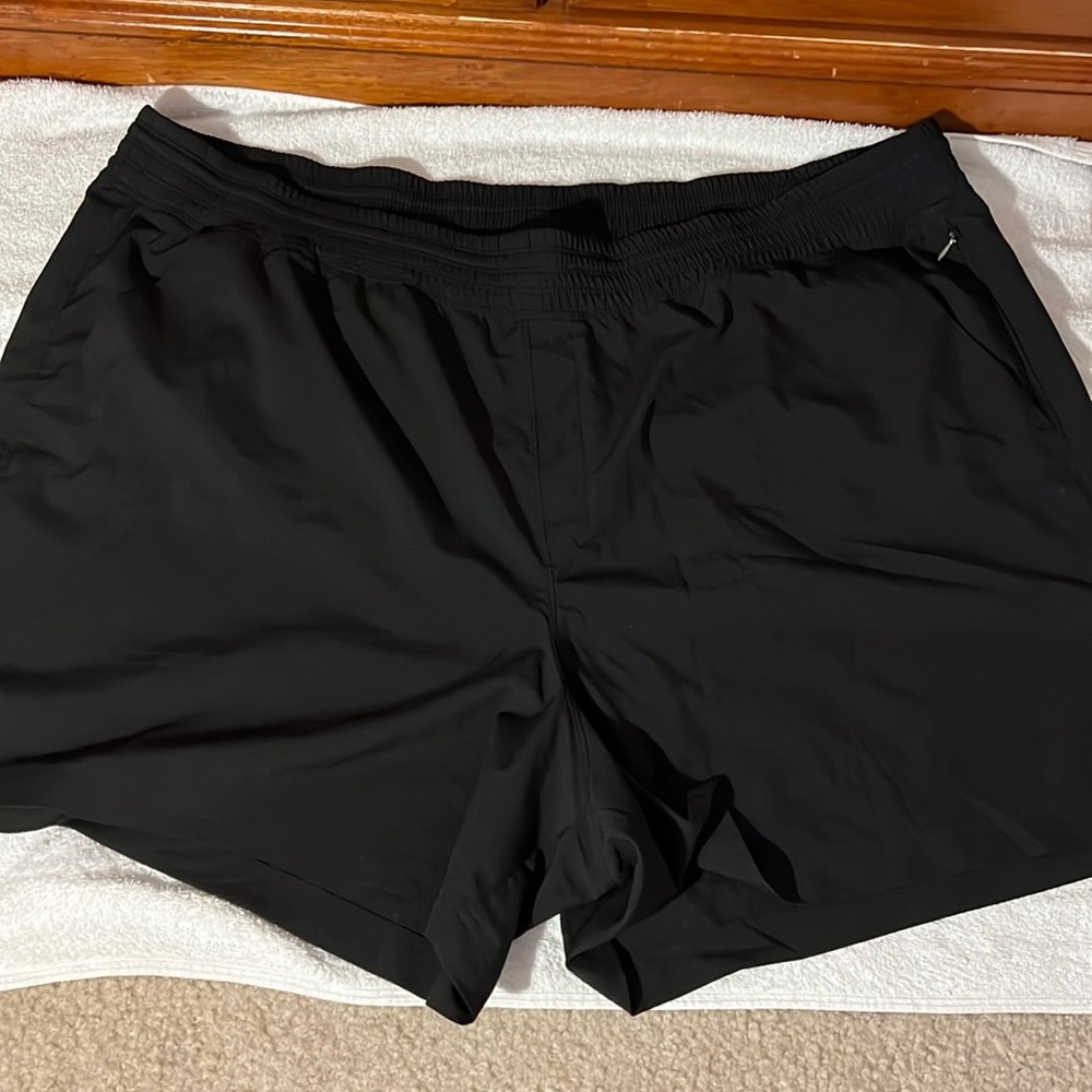 Old Navy XXL TALL pocket shorts
